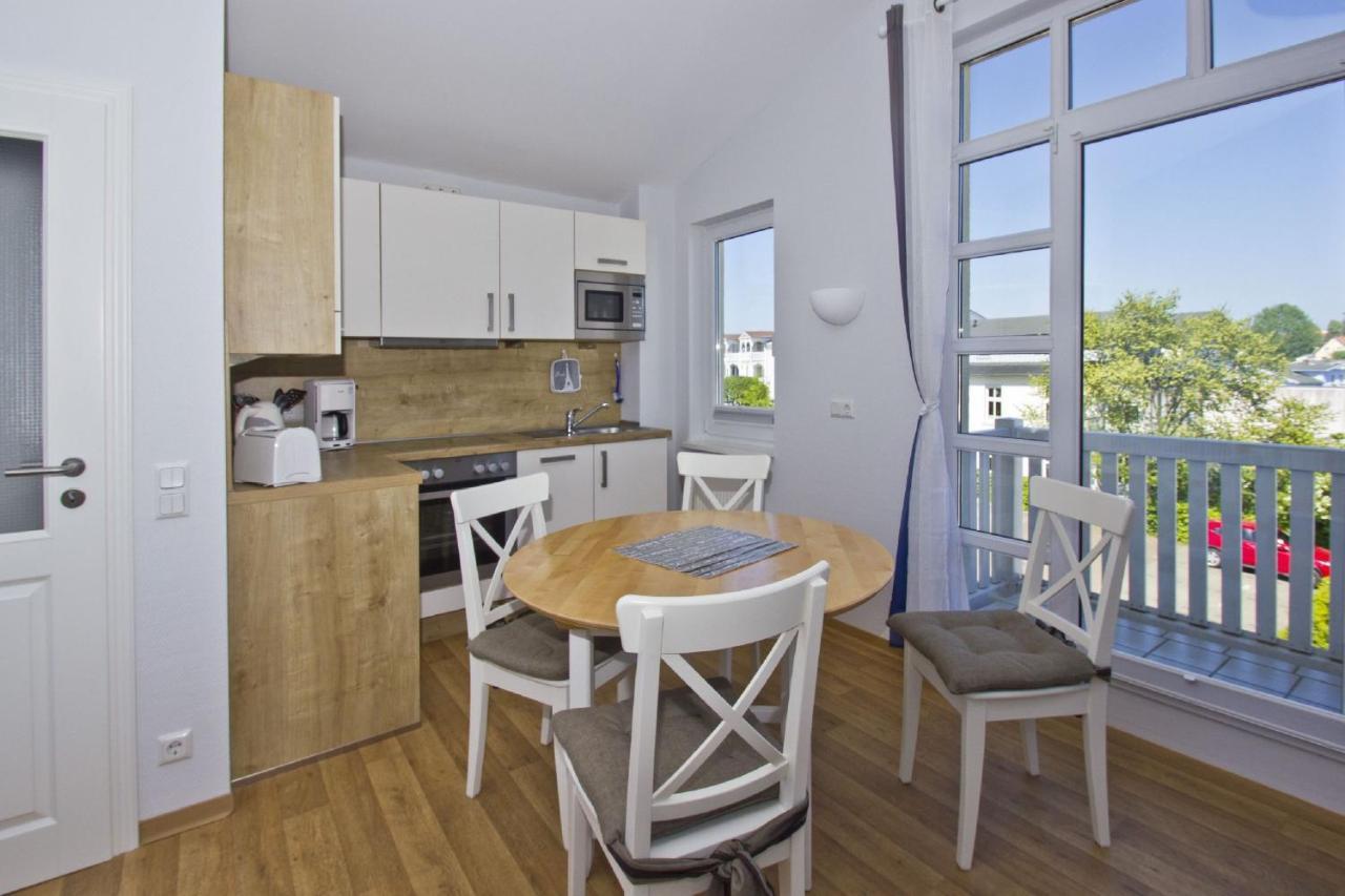 Mit Meerblick Und Balkon, Gratis Nutzung Vom Ahoi Erlebnisbad Und Sauna In Sellin - Meeresblick Fewo 48 Goehren  Buitenkant foto